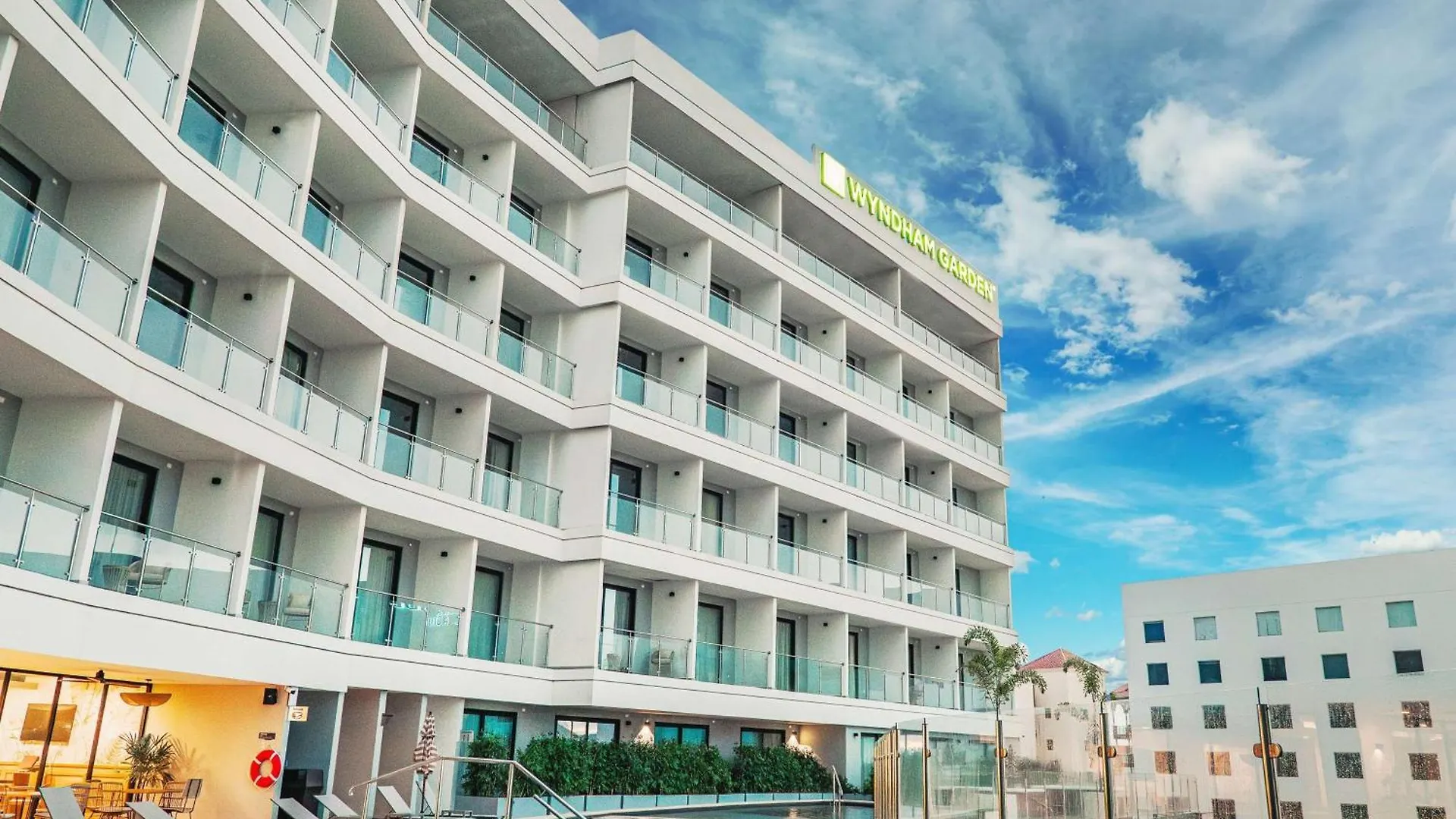 Wyndham Garden Mazatlan Marina Hotel